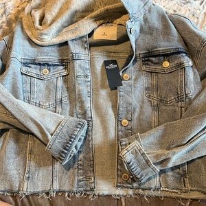 Brand new Hollister jean jacket. Never worn. Size small